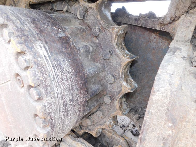 image for item DK8510 2005 Komatsu PC270LC-7L  excavator