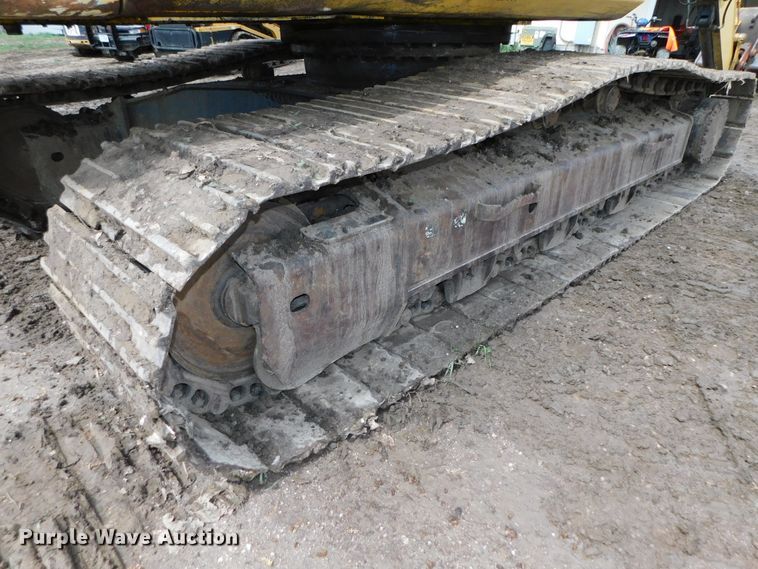 image for item DK8510 2005 Komatsu PC270LC-7L  excavator