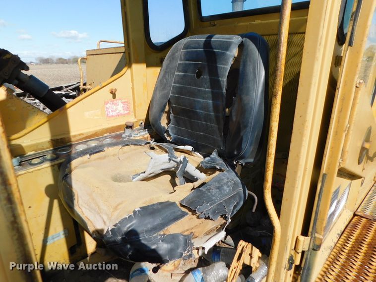 image for item DK8517 1976 Caterpillar 225  excavator