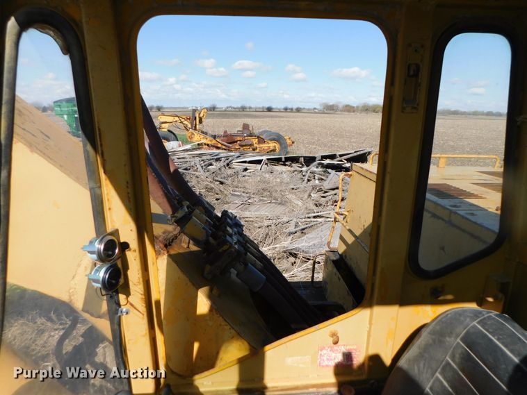 image for item DK8517 1976 Caterpillar 225  excavator