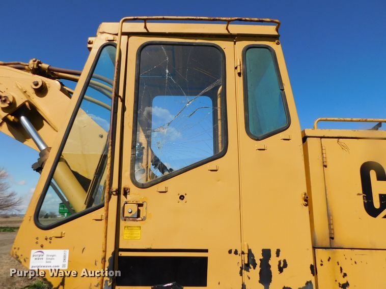 image for item DK8517 1976 Caterpillar 225  excavator