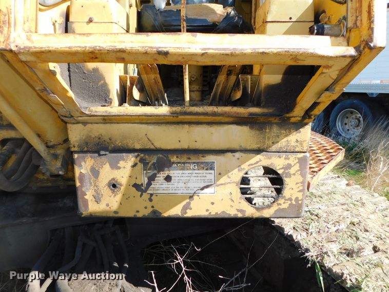 image for item DK8517 1976 Caterpillar 225  excavator