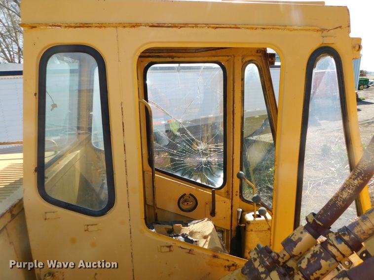 image for item DK8517 1976 Caterpillar 225  excavator