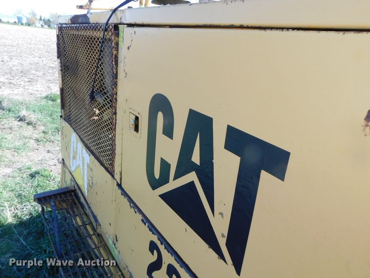 image for item DK8517 1976 Caterpillar 225  excavator