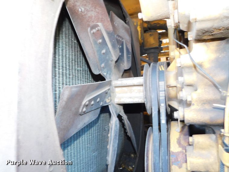 image for item DK8517 1976 Caterpillar 225  excavator