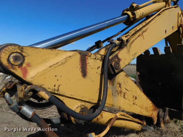 image for item DK8517 1976 Caterpillar 225  excavator