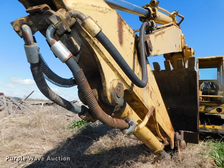 image for item DK8517 1976 Caterpillar 225  excavator