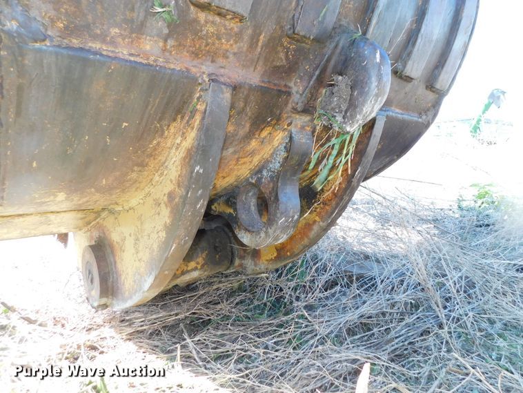 image for item DK8517 1976 Caterpillar 225  excavator