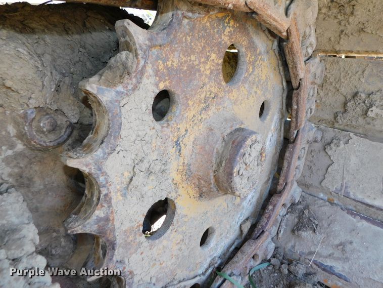 image for item DK8517 1976 Caterpillar 225  excavator