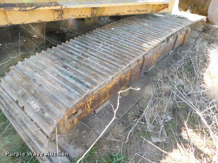 image for item DK8517 1976 Caterpillar 225  excavator