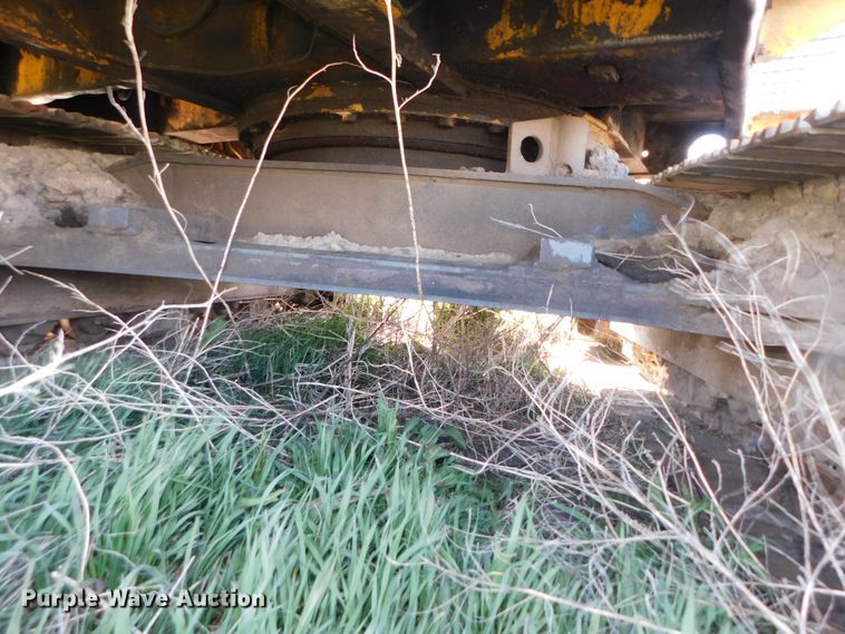 image for item DK8517 1976 Caterpillar 225  excavator