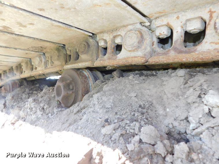 image for item DK8517 1976 Caterpillar 225  excavator