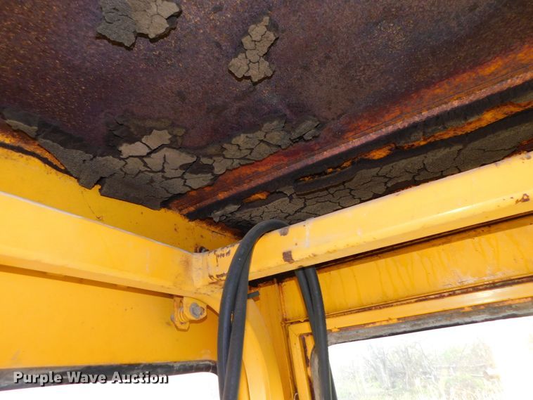 image for item DK8519 John Deere 410D  backhoe