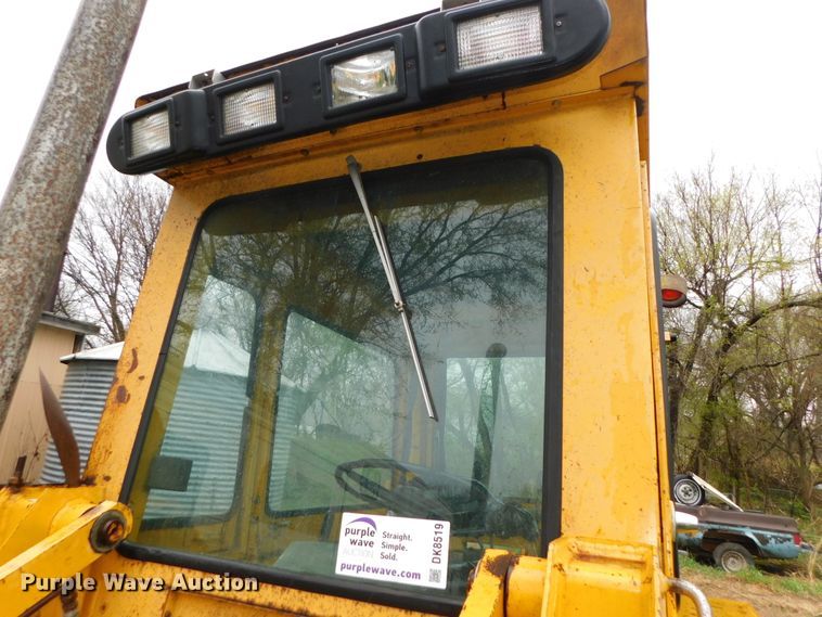 image for item DK8519 John Deere 410D  backhoe