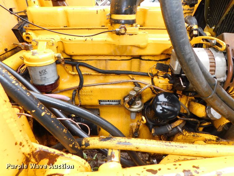 image for item DK8519 John Deere 410D  backhoe