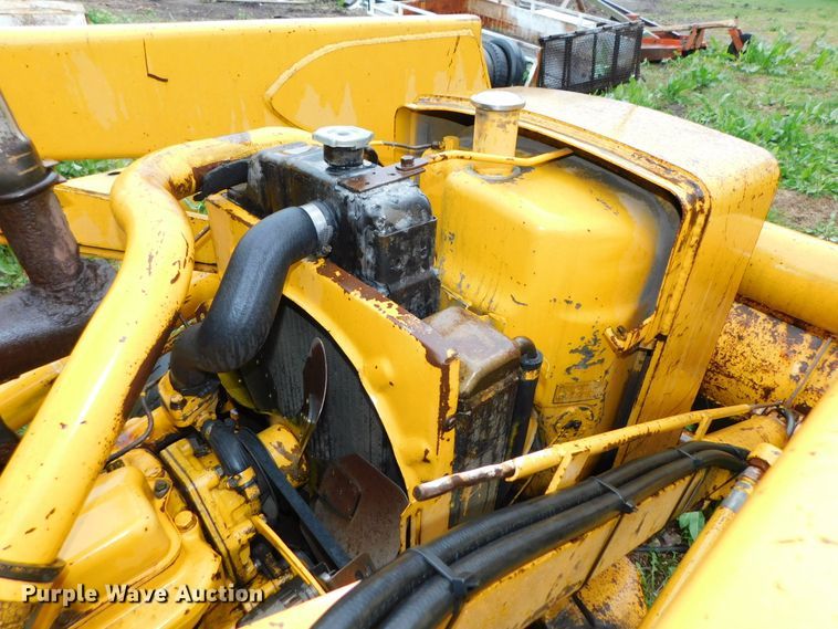 image for item DK8519 John Deere 410D  backhoe