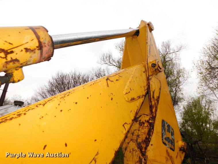 image for item DK8519 John Deere 410D  backhoe