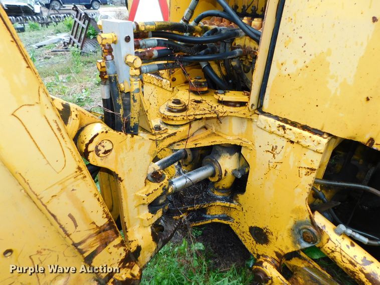 image for item DK8519 John Deere 410D  backhoe