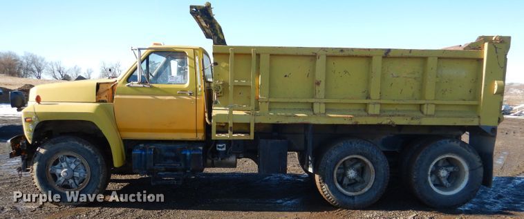 image for item DL2178 1987 Ford FT8000  dump truck