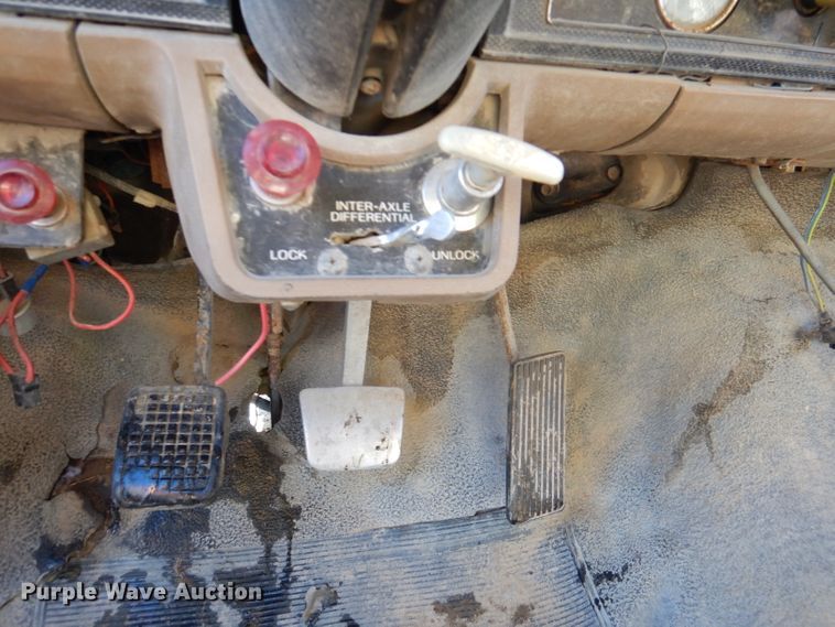 image for item DL2178 1987 Ford FT8000  dump truck