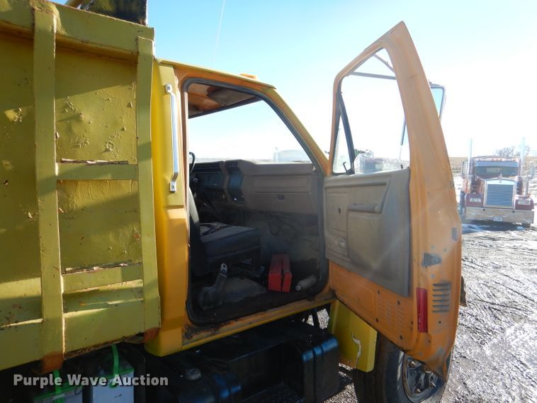 image for item DL2178 1987 Ford FT8000  dump truck
