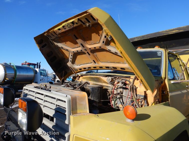 image for item DL2178 1987 Ford FT8000  dump truck