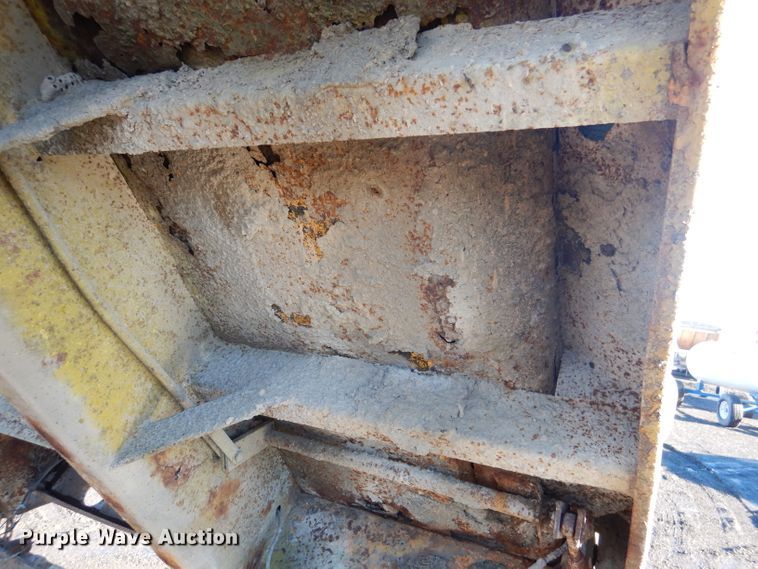 image for item DL2178 1987 Ford FT8000  dump truck