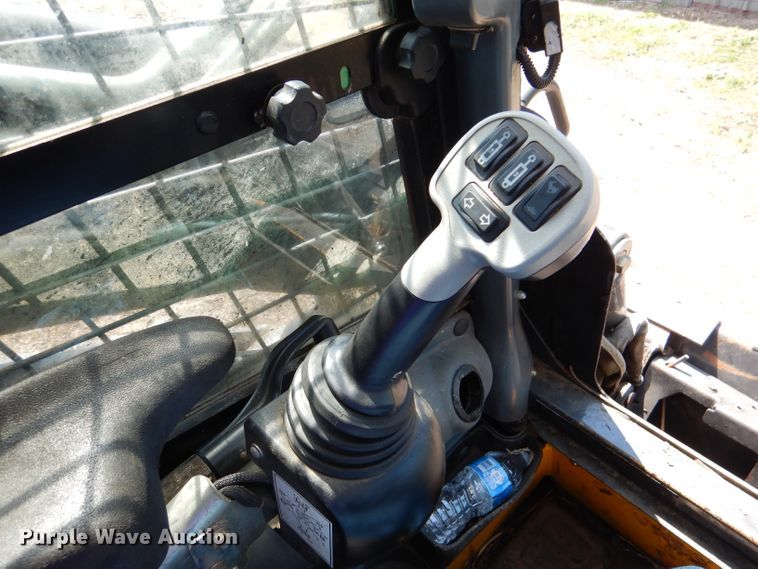 image for item DL2952 2012 New Holland C238  tracked skid steer loader