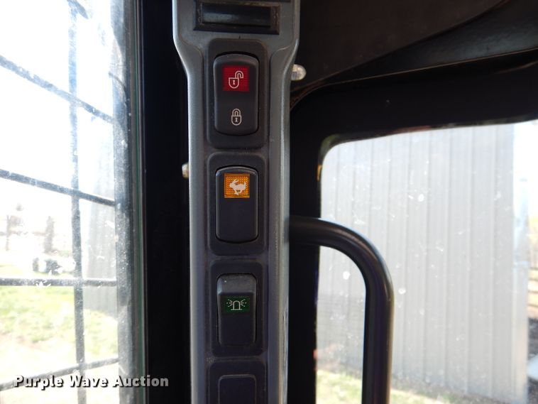 image for item DL2952 2012 New Holland C238  tracked skid steer loader