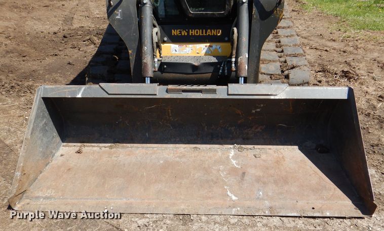 image for item DL2952 2012 New Holland C238  tracked skid steer loader