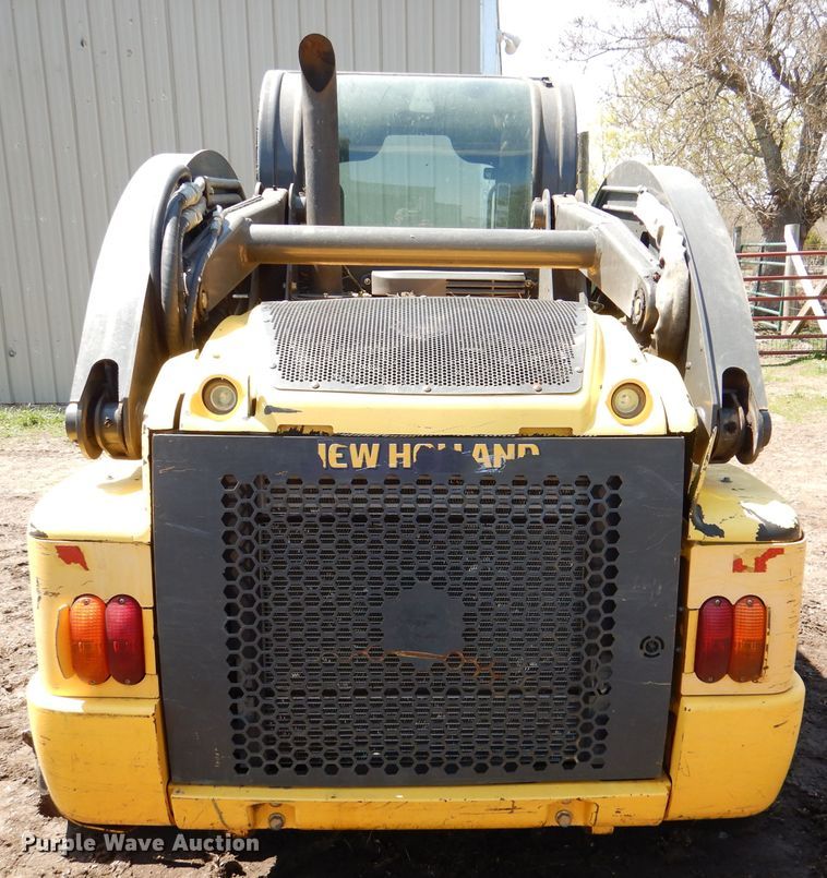 image for item DL2952 2012 New Holland C238  tracked skid steer loader
