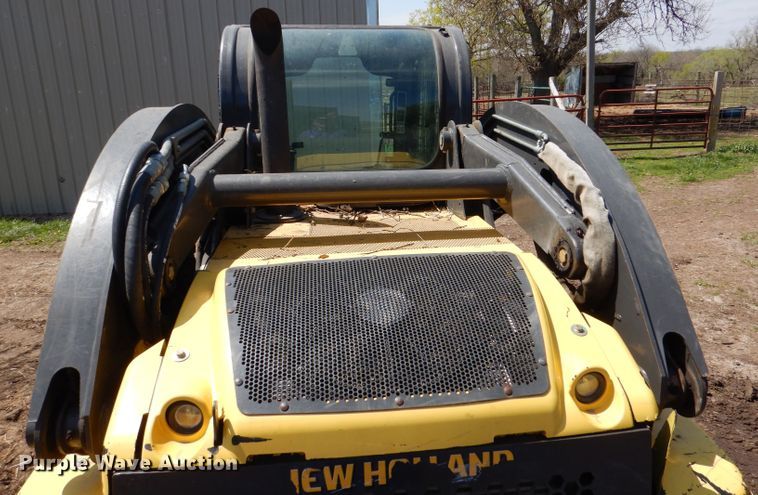 image for item DL2952 2012 New Holland C238  tracked skid steer loader