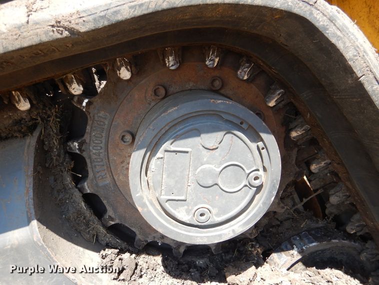 image for item DL2952 2012 New Holland C238  tracked skid steer loader