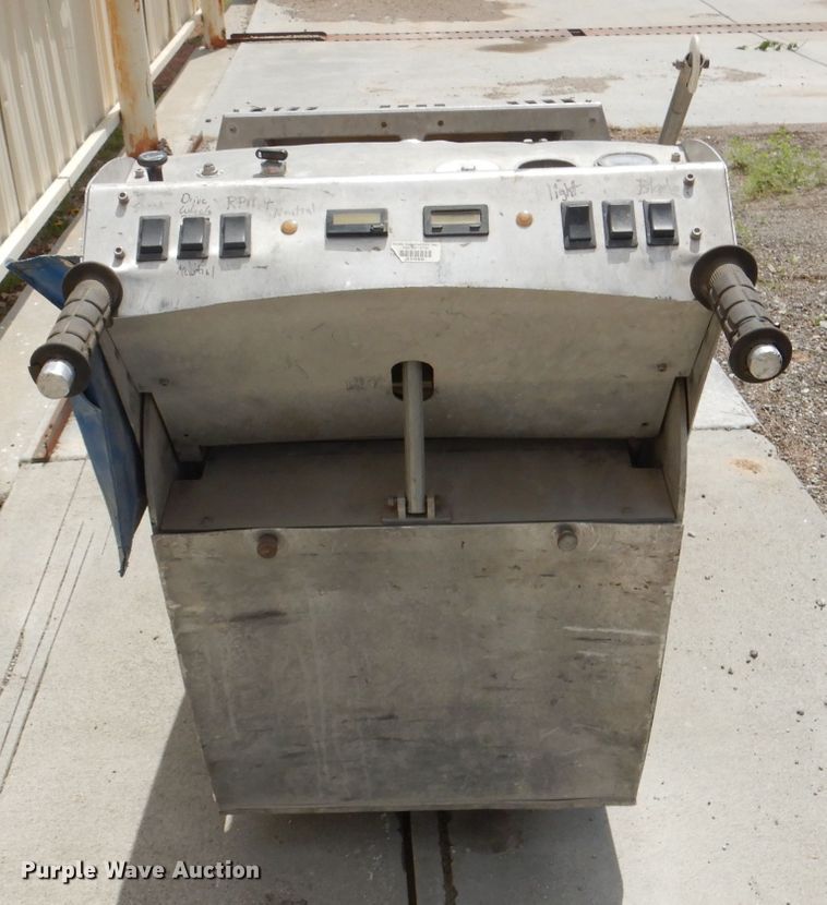 image for item DL2964 Soff-Cut X-2500 concrete saw