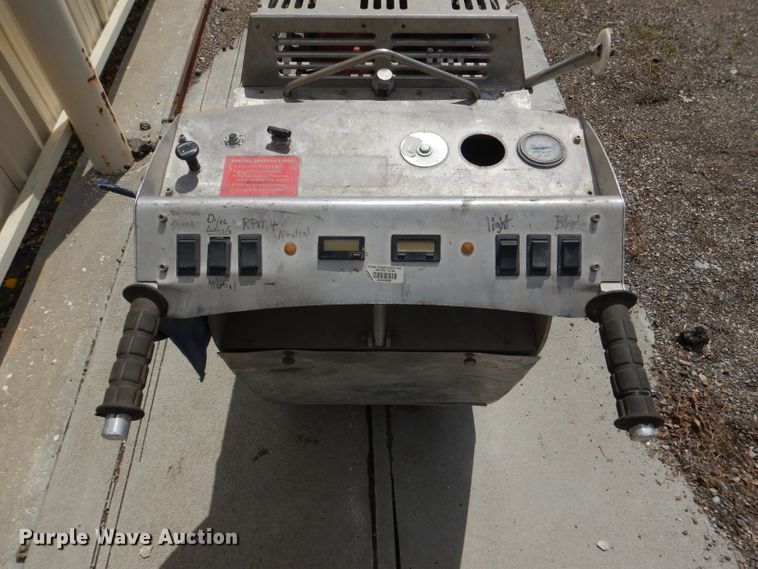 image for item DL2964 Soff-Cut X-2500 concrete saw