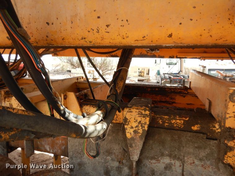 image for item DM2910 CMI PS-350  paver