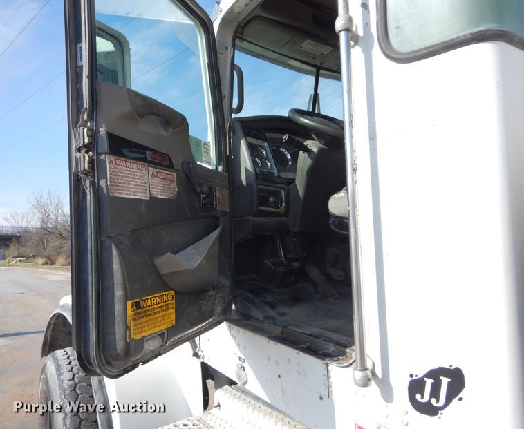 image for item DM4259 2009 Kenworth W900  ready mix truck