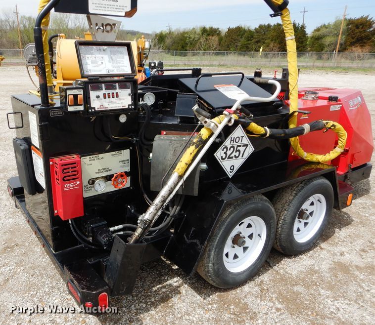 image for item DM4272 2012 Cimline 230 Magma melter applicator