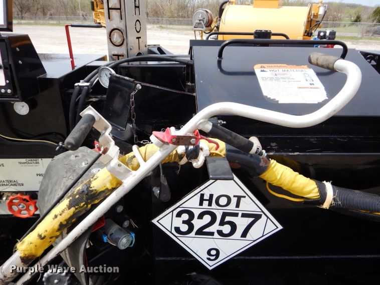 image for item DM4272 2012 Cimline 230 Magma melter applicator