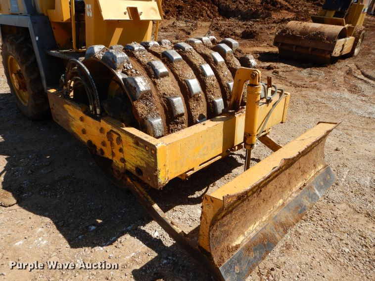 image for item DM4275 Bomag BW142PDB single drum vibratory roller