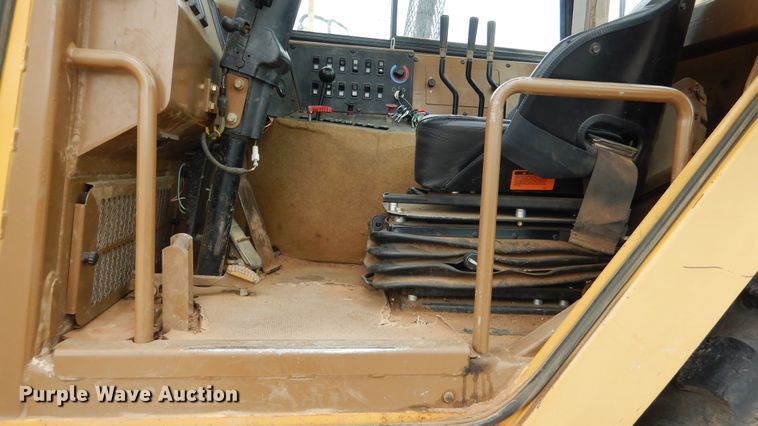 image for item ES9645 2007 Caterpillar 613C  elevating scraper