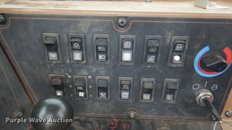 image for item ES9645 2007 Caterpillar 613C  elevating scraper