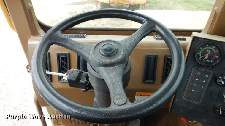 image for item ES9645 2007 Caterpillar 613C  elevating scraper