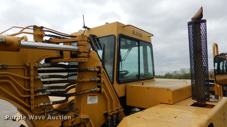 image for item ES9645 2007 Caterpillar 613C  elevating scraper