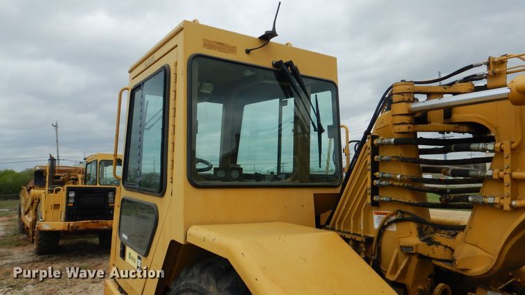 image for item ES9645 2007 Caterpillar 613C  elevating scraper