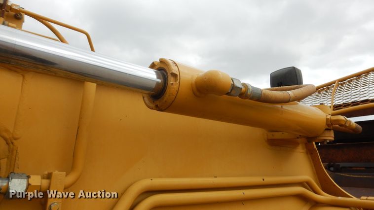 image for item ES9645 2007 Caterpillar 613C  elevating scraper