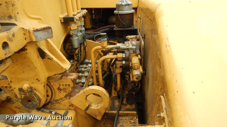 image for item ES9645 2007 Caterpillar 613C  elevating scraper