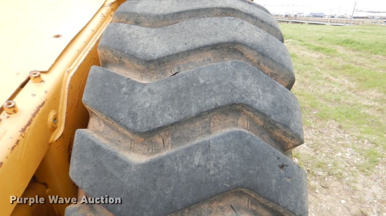 image for item ES9645 2007 Caterpillar 613C  elevating scraper