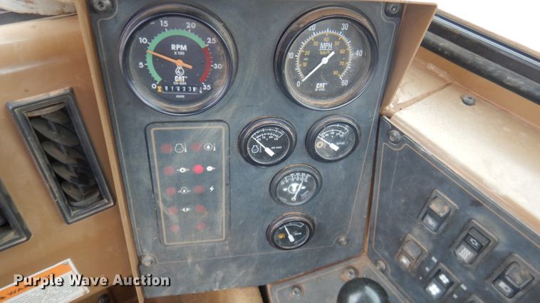 image for item ES9646 2006 Caterpillar 613C  elevating scraper