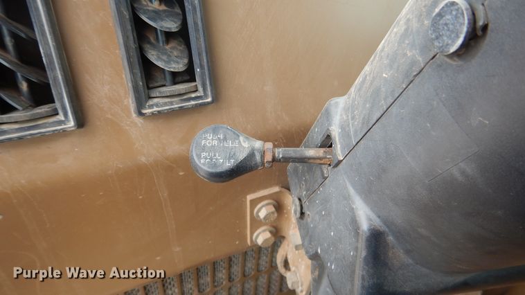 image for item ES9646 2006 Caterpillar 613C  elevating scraper